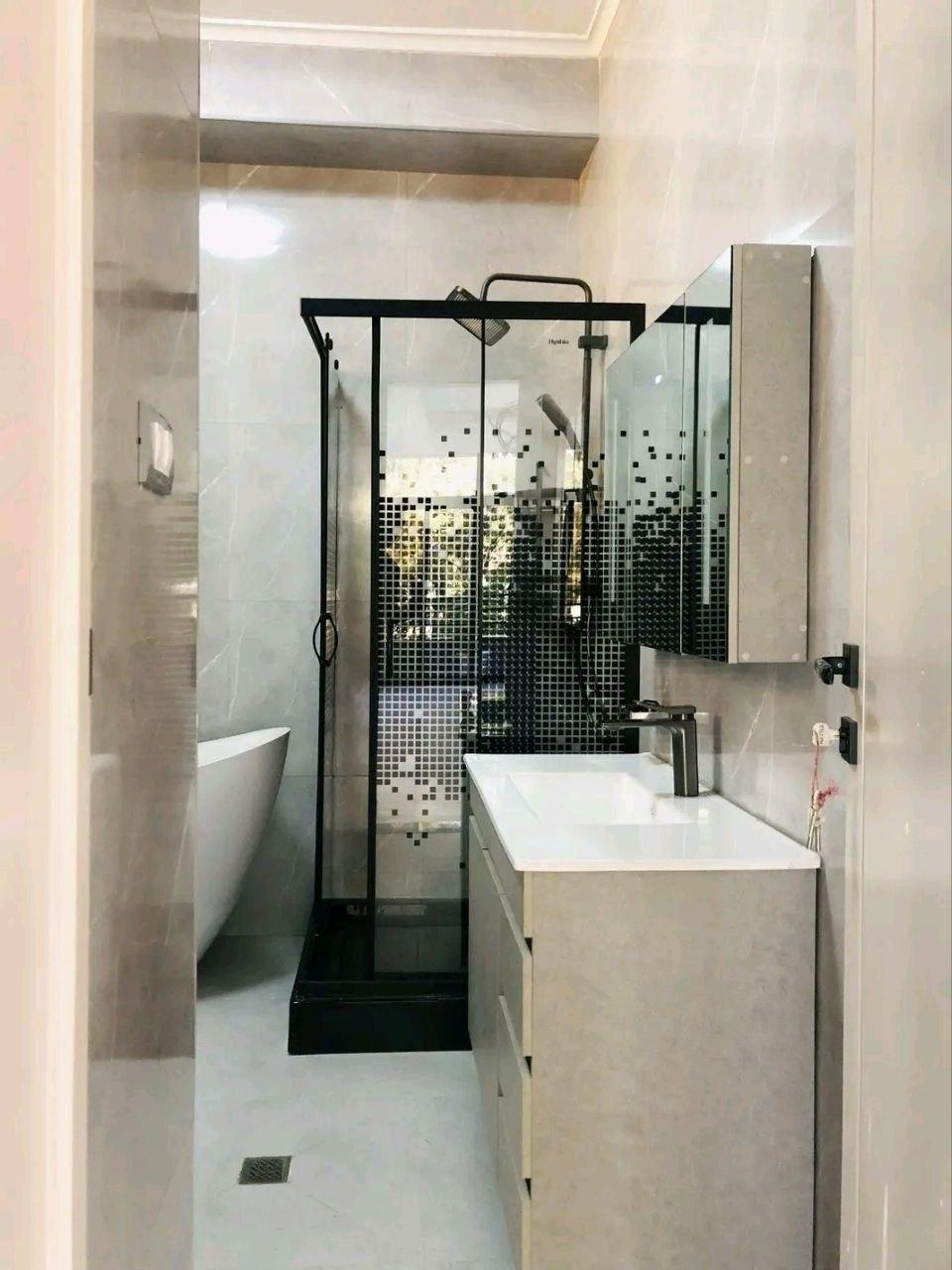 Exquisite Modern G+2 Villa in Summit