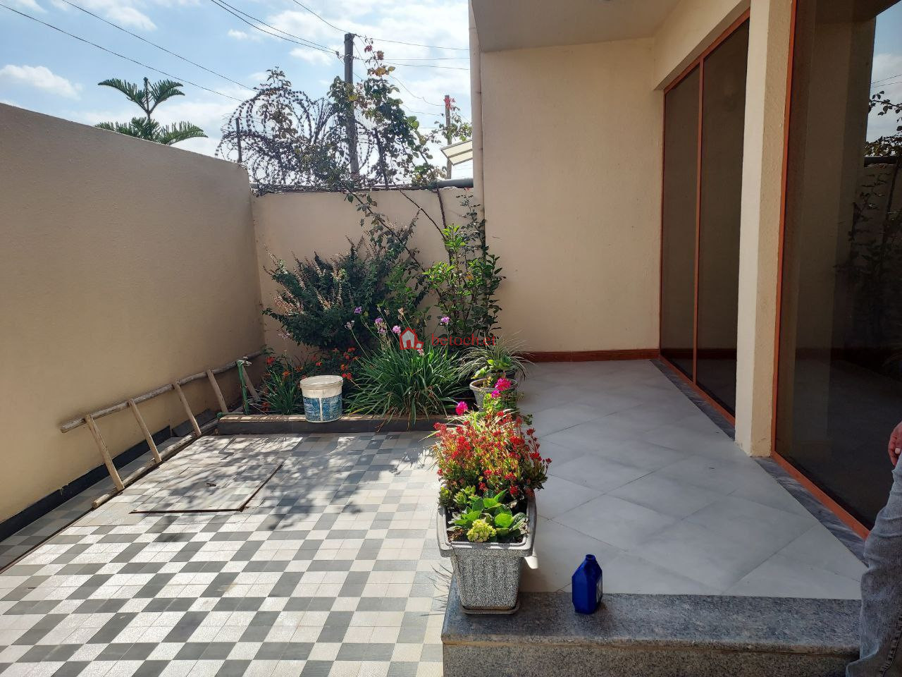 419.	Tafo Aba kiros 140 m2 G+1 House Building