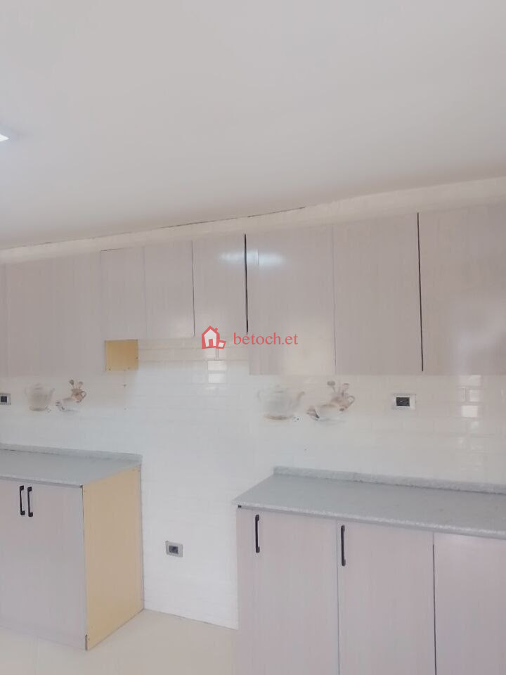Torhailoch 471 m2 Villa House