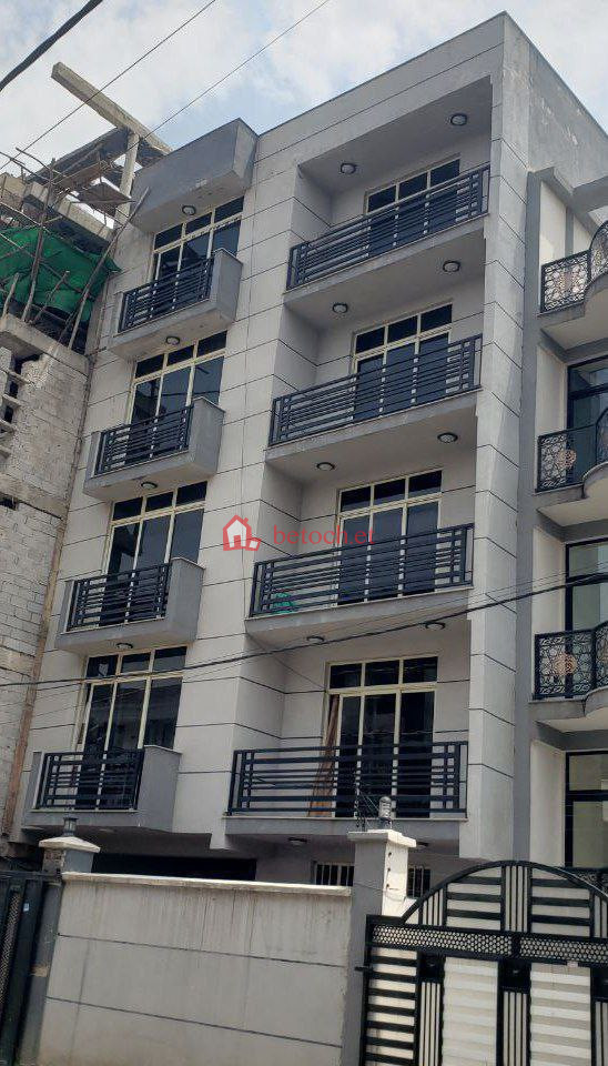 Ayat 175 m² G⁺4 Apartment Building