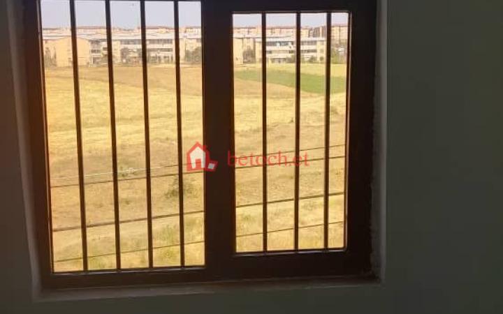 37.Koye feche 20*80 Condominium 82 m² 3 Bed Rooms 3rd floor