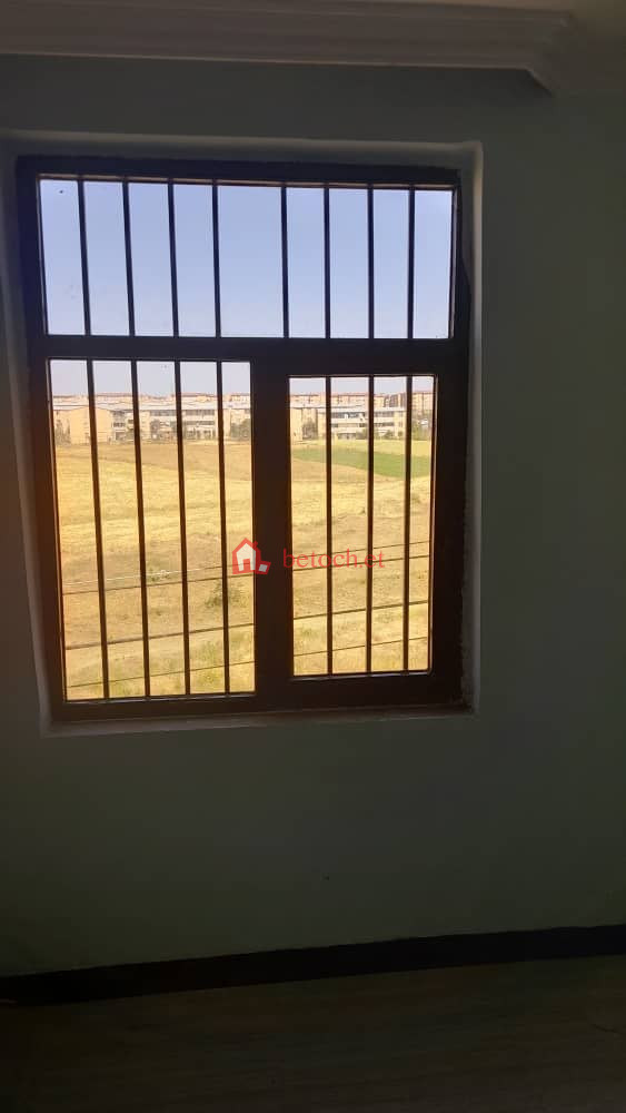 37.Koye feche 20*80 Condominium 82 m² 3 Bed Rooms 3rd floor