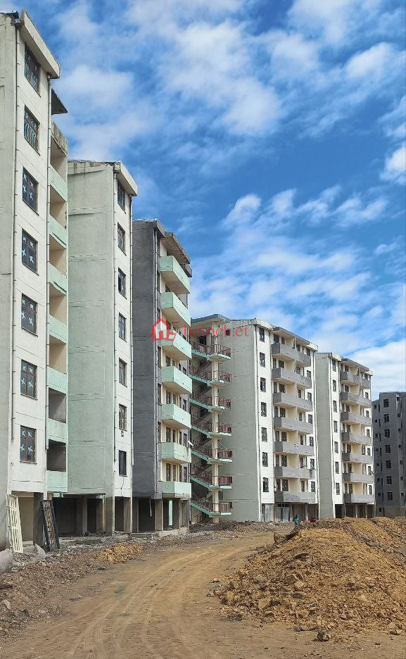 39.Bole Arabisa 20*80 Condominium 72 m2 Two bed rooms Ground floor