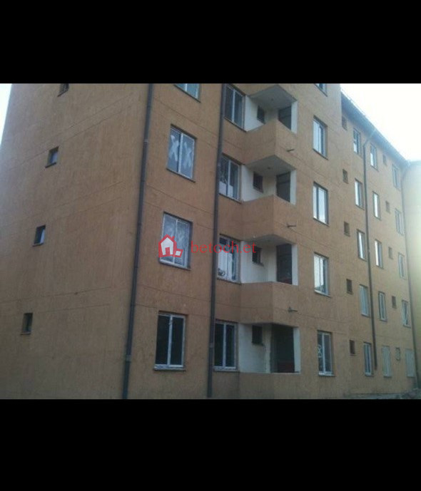 83.Gelan 20*80 Condos 27 m² single room Studio 3rd floor