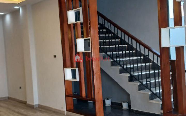 Gerige jakros 200 m2 G+2 Resident Villa House Building