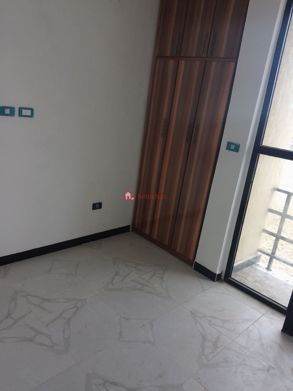 56.Ayat Gift real Estate 150 m2 floor 2nd 3 bed rooms Apartment