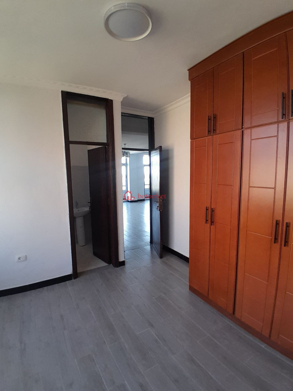 Ayat 49 (2-4) 40/60 Condominium 103 m2 4th Floor