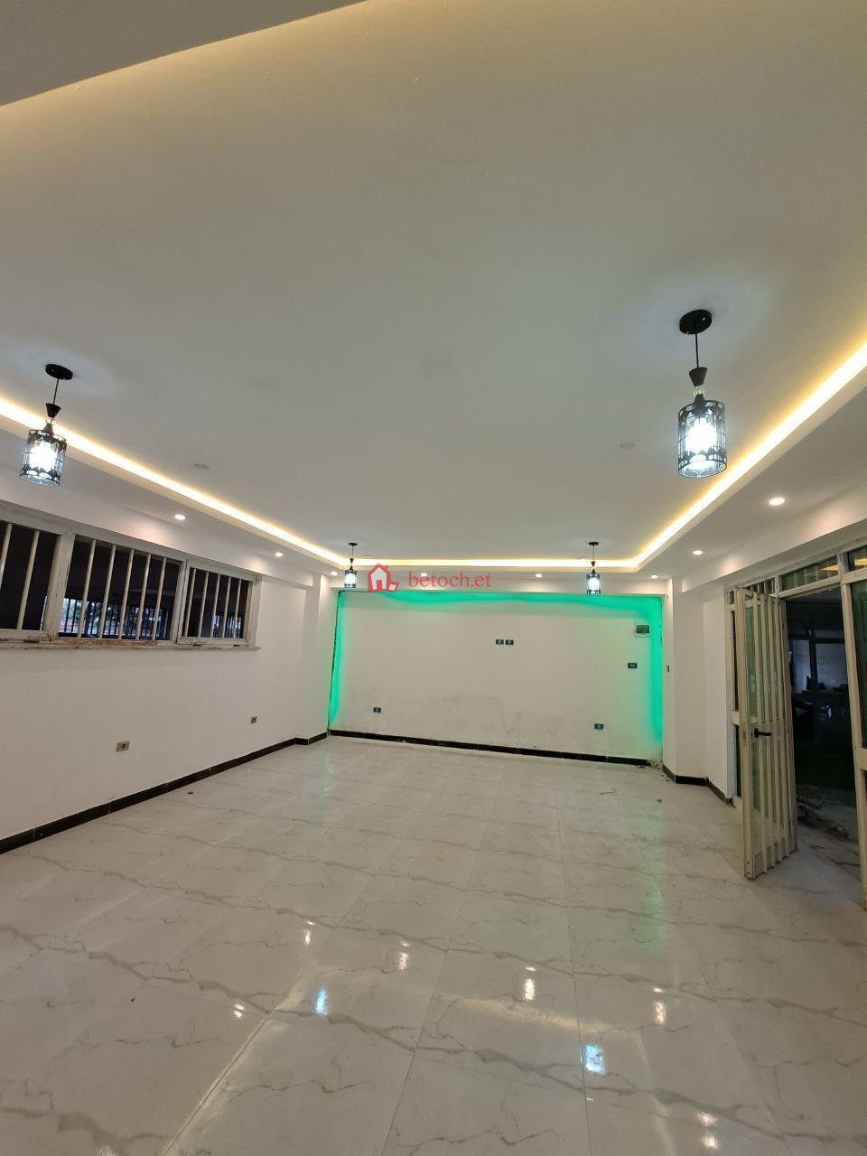 Gergi 40/60 Condominium 104 m2 shop Ground F
