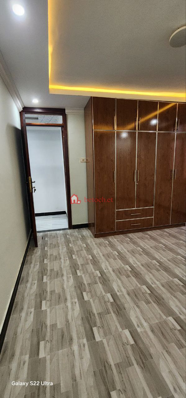 Ayat (1-2) 40/60 Condominium 76 m2 8th Floor