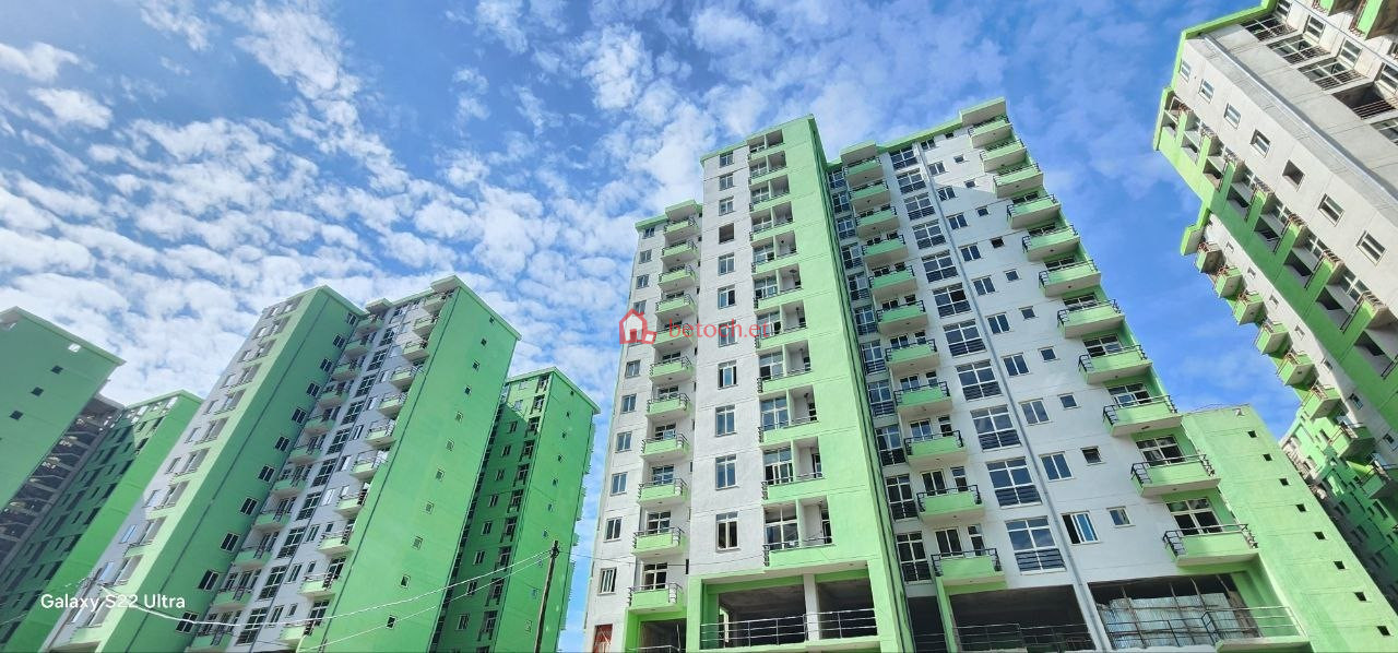 Ayat (49) 40/60 Condominium 78 m2 Floor 13th