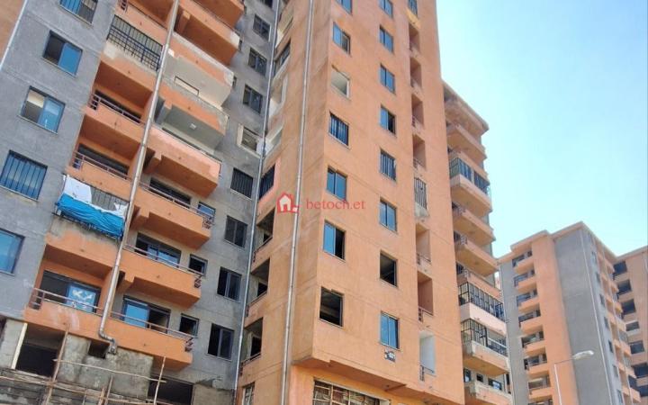 29.Ayat 49 (4) EAL 40/60 Condominium 72.5 m2 shop 2nd Floor