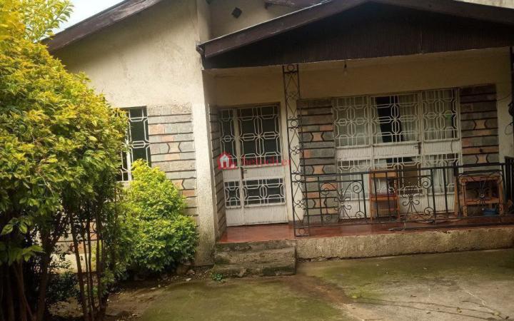 139.Gereje Jacros meta 383 m² (Extra 35 m² included ) an old res.House