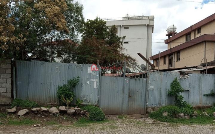 3.CMC Badime 312 m2 an old Villa House