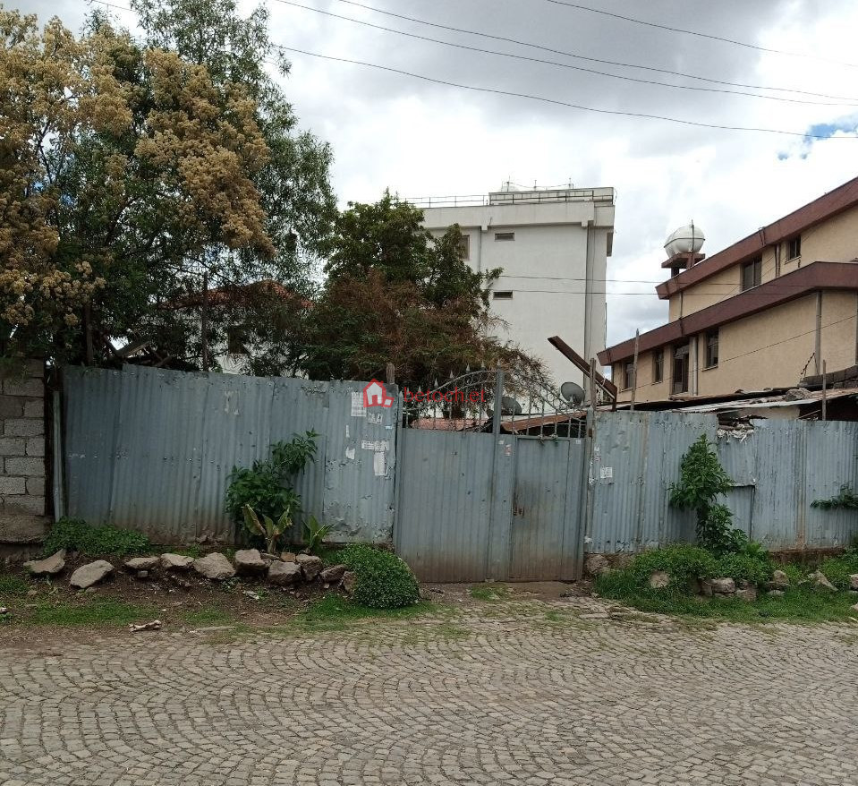 3.CMC Badime 312 m2 an old Villa House