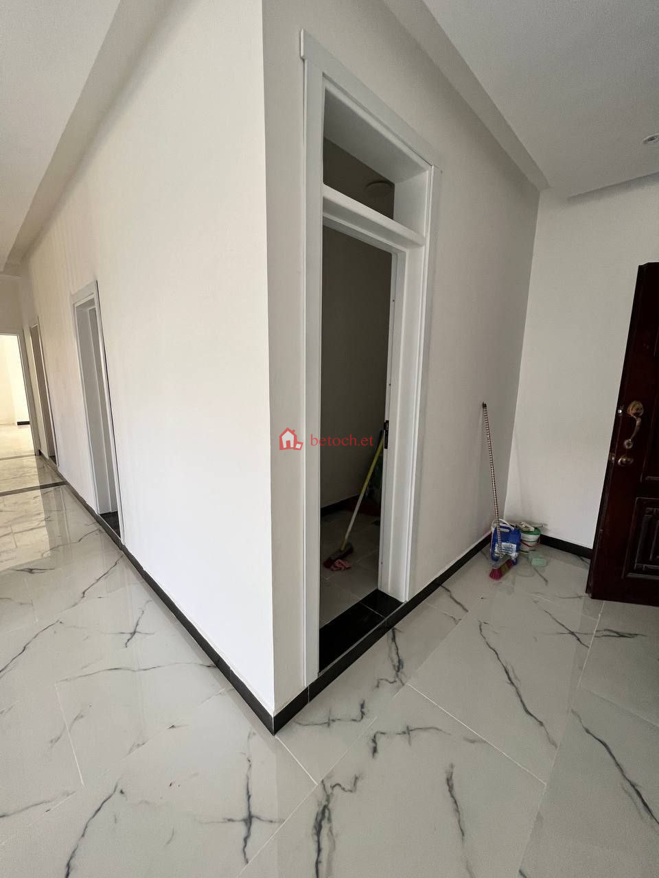 29.Ayat 141 M² Floor 2nd 3 bed rooms Apartment
