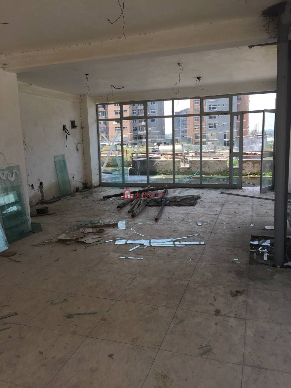 Ayat 49 (1- 3) 40/60 Condominium 51 m2 Shop Ground F