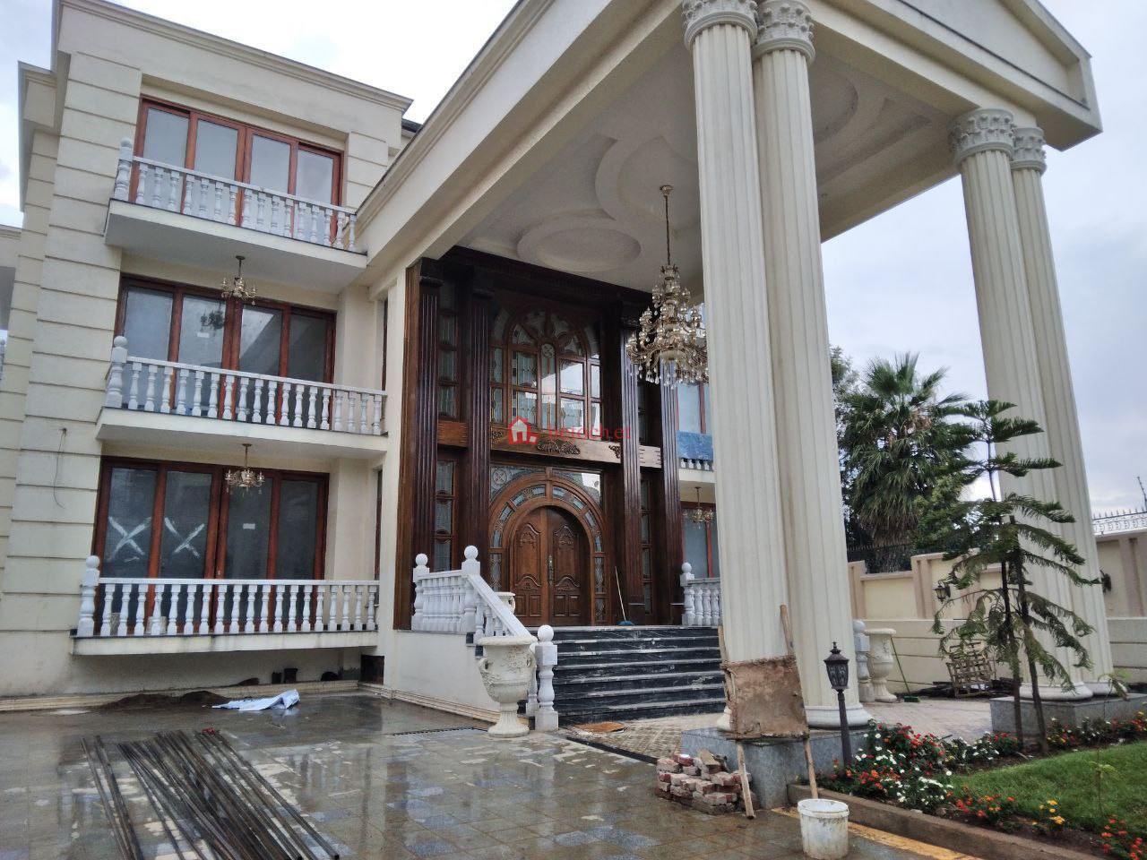 Bole Homes 1200 m2 B+G2 Luxury Residence House