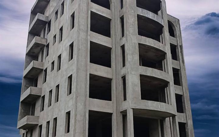 Prime B+G+5 Apartment Building in Ayat