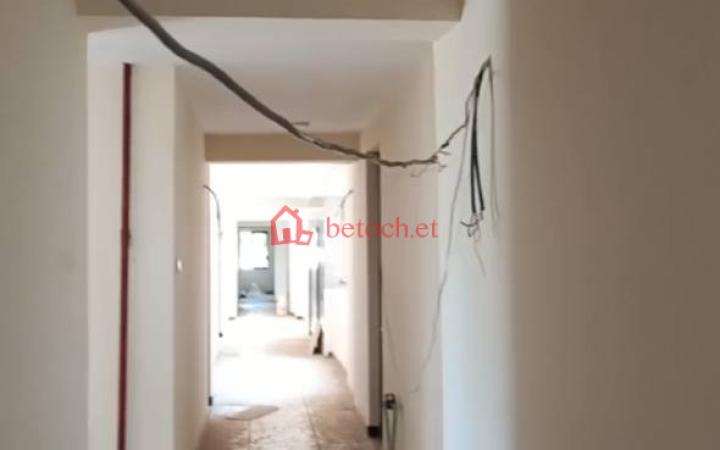 Studio 42 m2 BID (የጨረታ) Condominium in Kara Girare