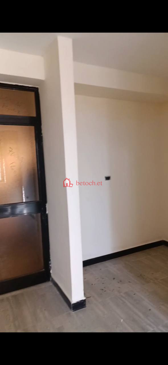 Studio 42 m2 BID (የጨረታ) Condominium in Kara Girare