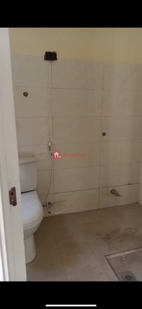 Studio 42 m2 BID (የጨረታ) Condominium in Kara Girare