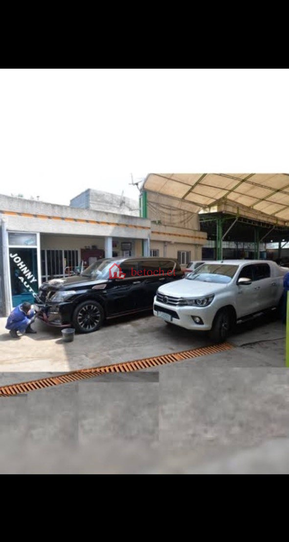 6.Gottera 1100 m² Car garage
