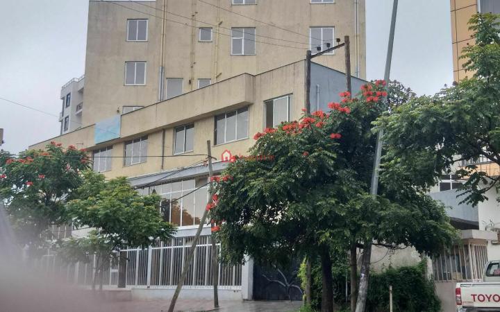 66.Lafto lebu 600 m² G⁺⁶ for Hospital or commercial building