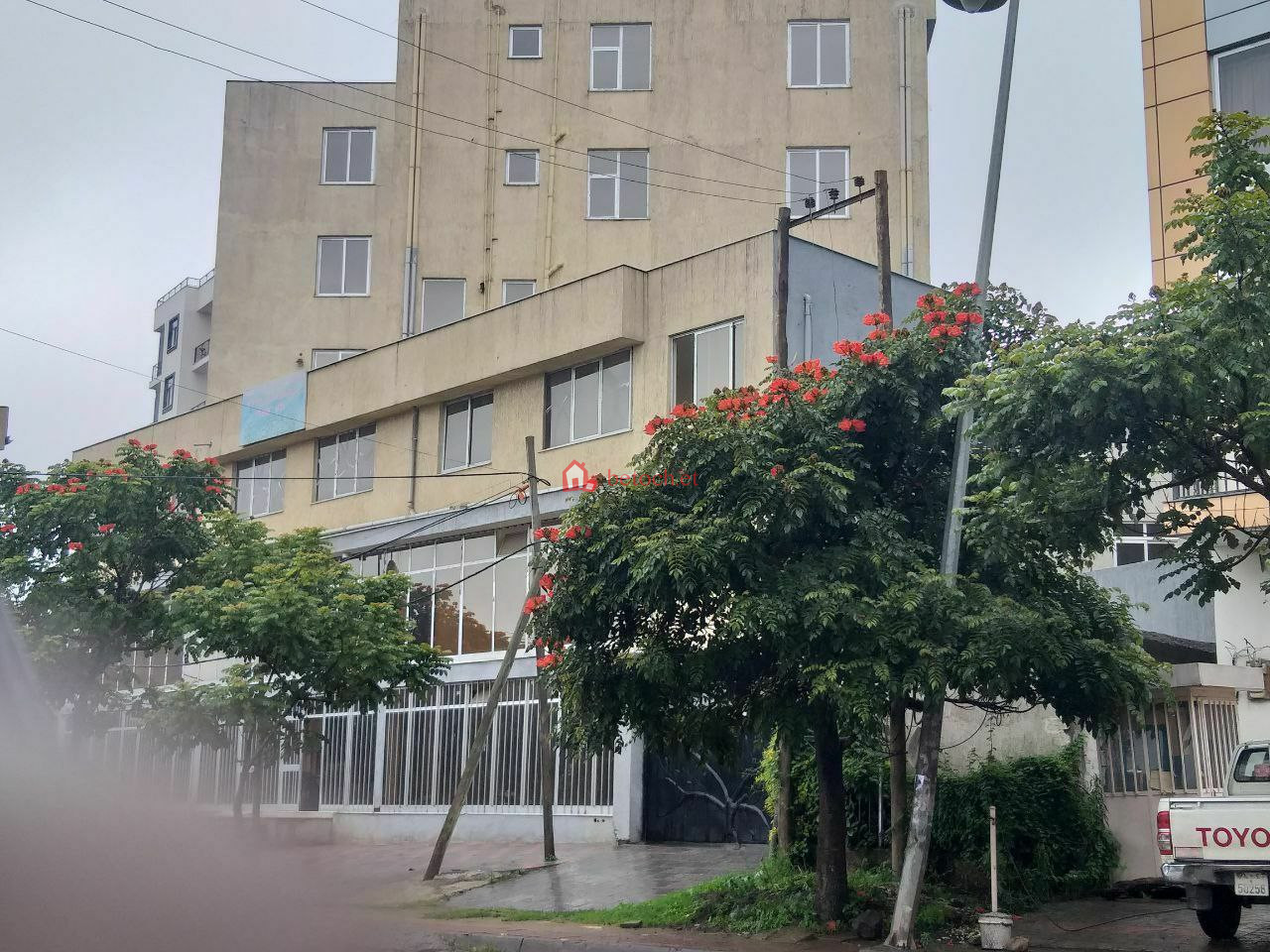 66.Lafto lebu 600 m² G⁺⁶ for Hospital or commercial building