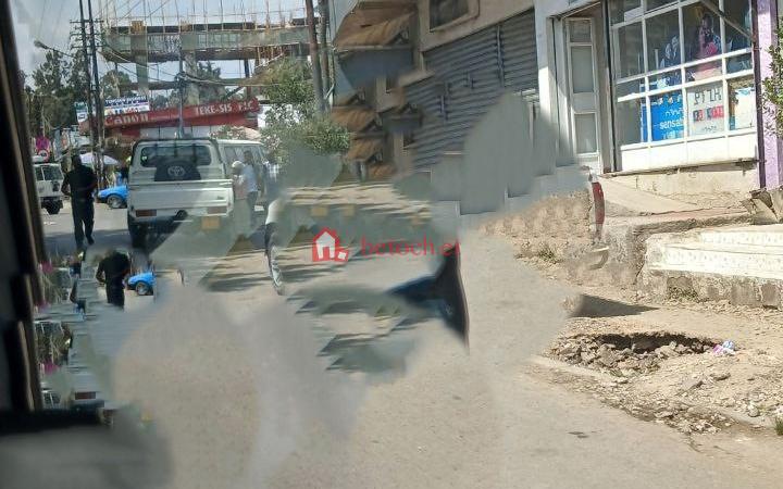 23.Kazanchis 500 m² Commercial Land with Detached House