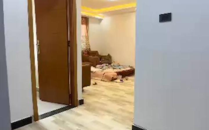 Ayat (49) 40/60 Condominium
