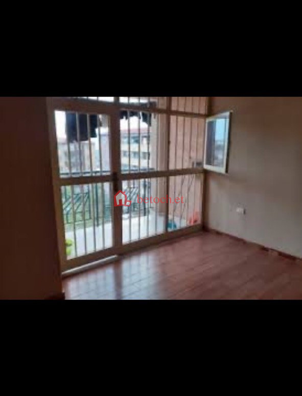 5.Koye Feche 20*80 Condos 29 m² Shop ground