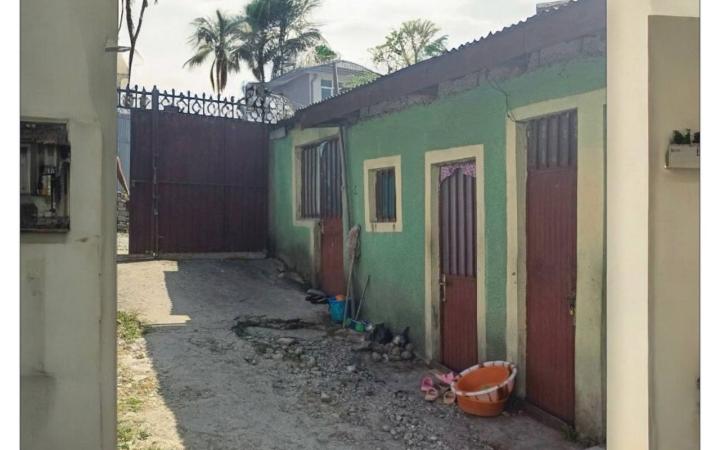 Detached 150m² L-Shape House in Yerer Jackros