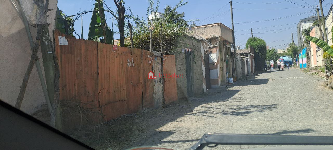 Lafto 150 m² A vacant plot
