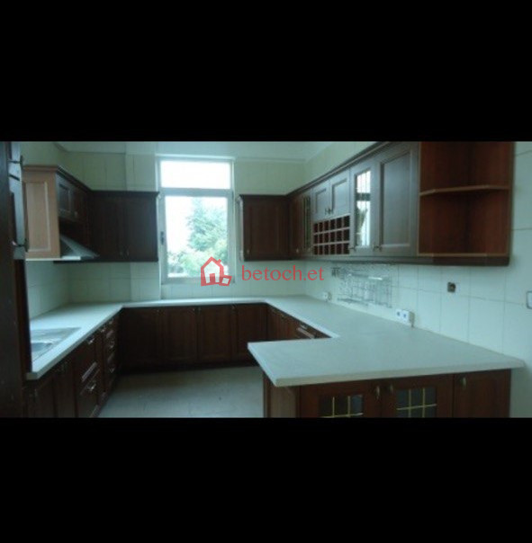 40.Lebu Muzika 175 m² G⁺² Cozy House Building sale or rent