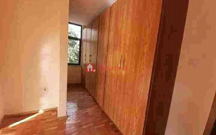 168.Ayer Tena 300 m² G⁺² Resident Building