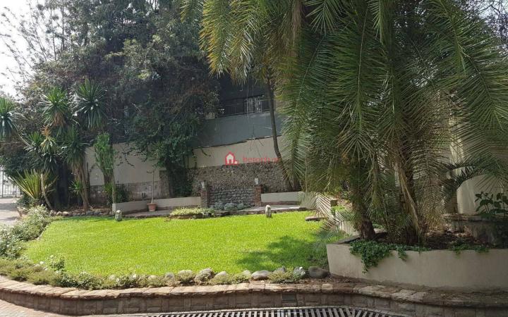 G⁺¹ Properties for sale Bisirate Gabriel 2000 m² Resident Villa House Building