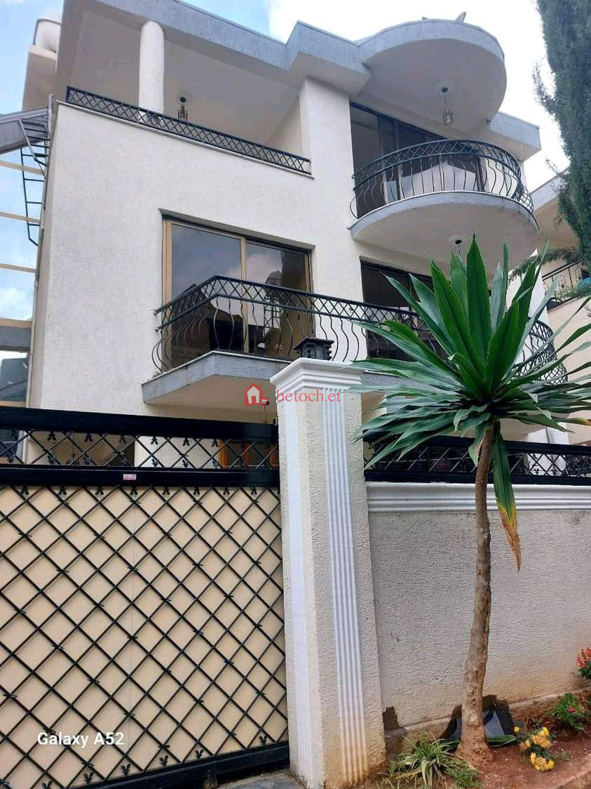 37.Ayat Ambassador 175 m² G⁺² Villa House