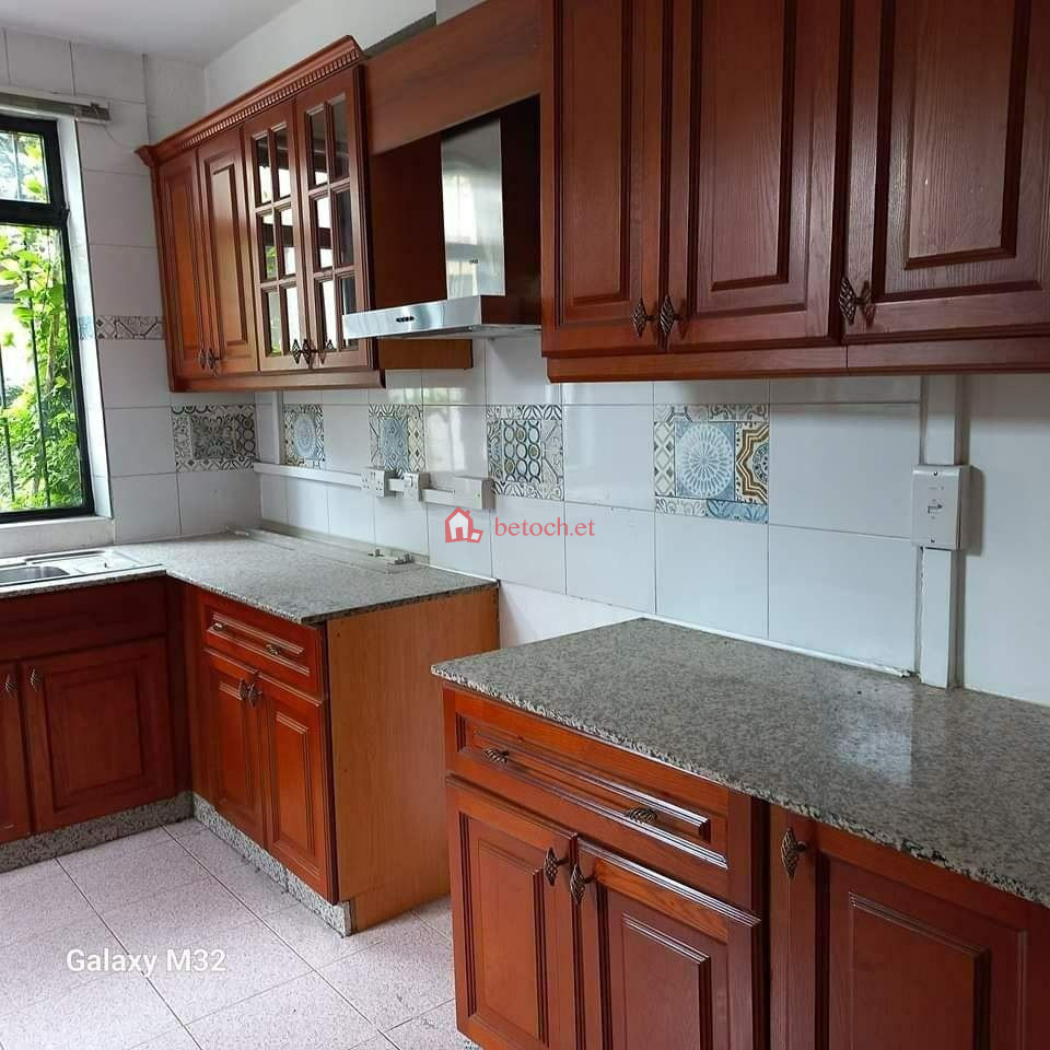 39.Ayat 400 m² G⁺¹ Villa House