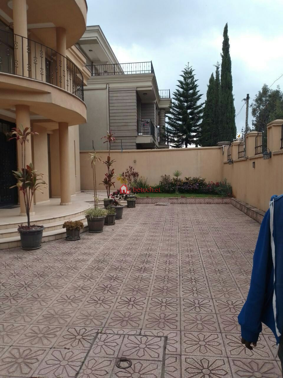 29. Mekanisa 500 m² G⁺¹ Modern Luxury Villa House Building