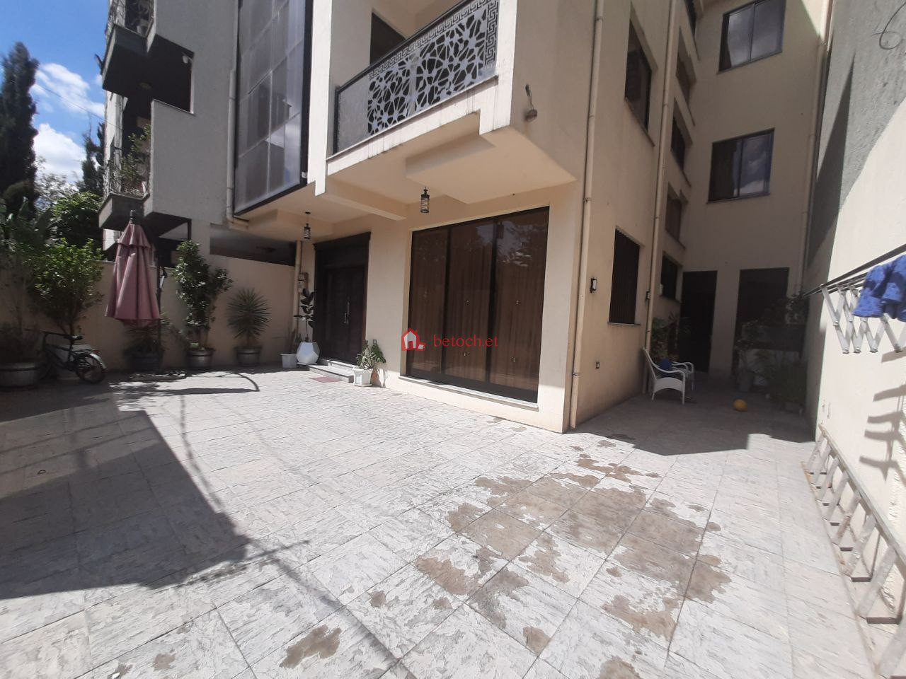 Lebu 154 m2 G+2 Villa House Building