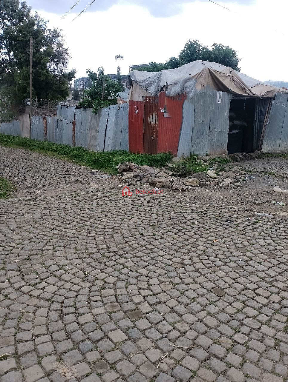 51.CMC 221 m² House Land