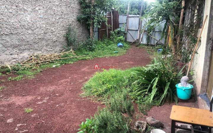 kaliti (ጥሩነሽ ቤጂንግ) 300 m2 L– shape House