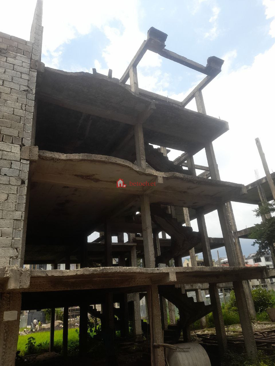 Kaliti Alem bank 94 m2 Residenial House (Structure)