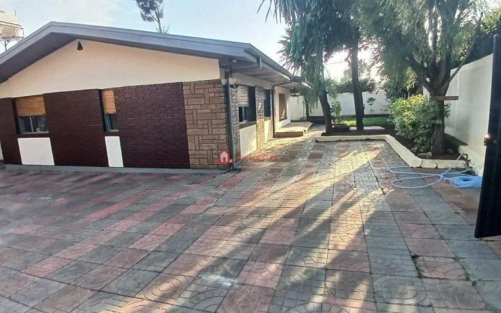 Kazanchis 510 m² Resident Villa House