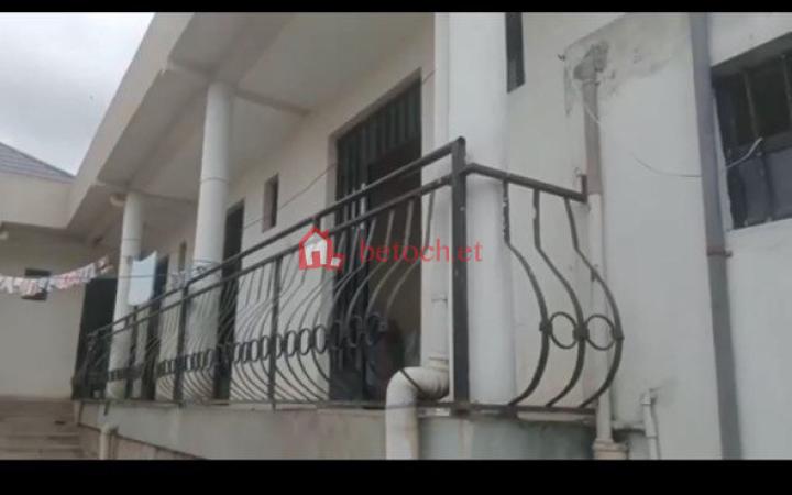 68.Kotebe Hana Mariam 250 m2 L– shape House (G+1 Service Quarter House)