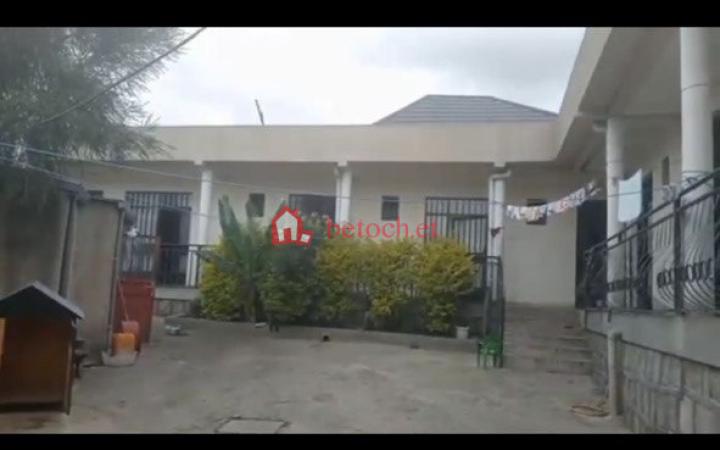 68.Kotebe Hana Mariam 250 m2 L– shape House (G+1 Service Quarter House)