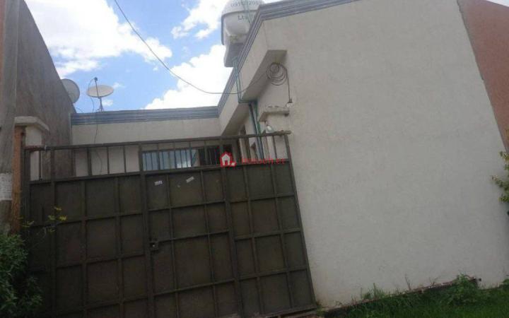 85.L – shape house semit 75 m² Service Quarter