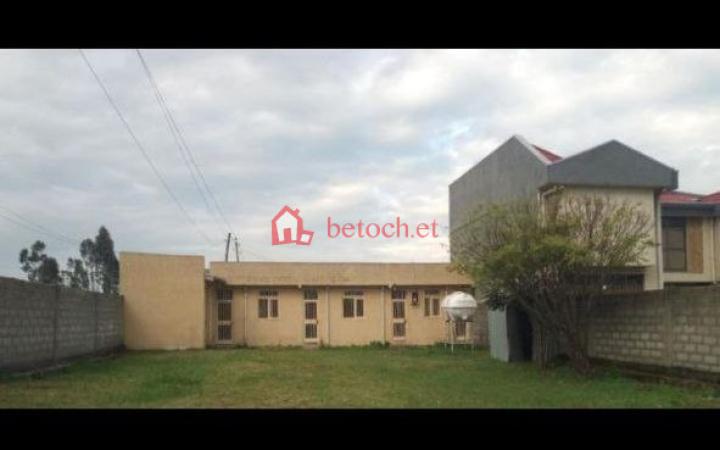 22.Ayat adebabayi 500 m² L– shape House