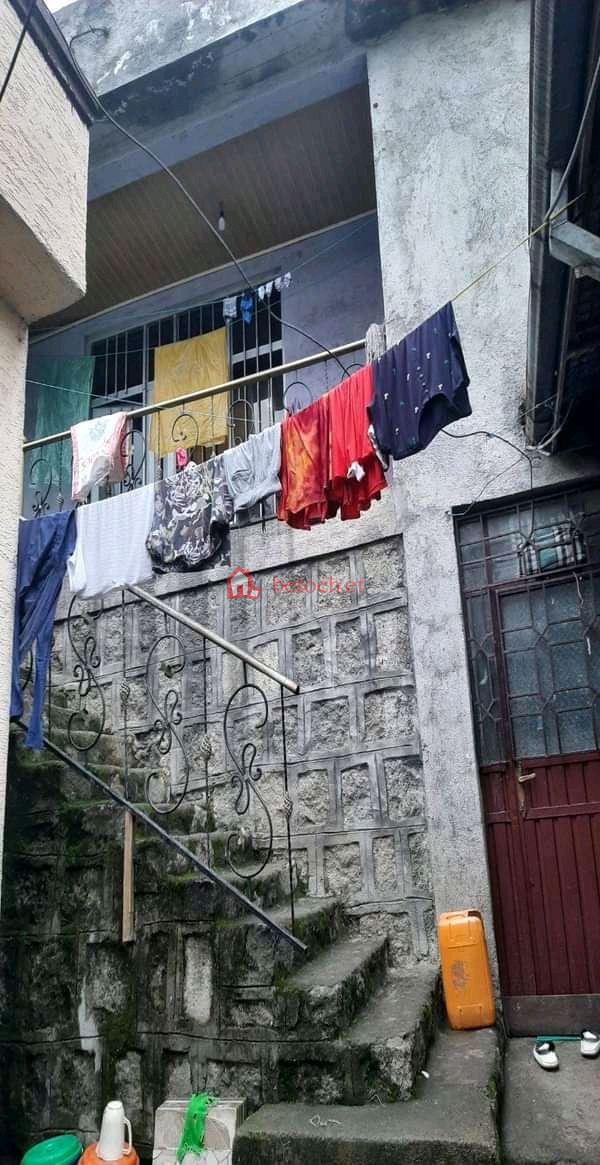 83.L – shape house Woyira sefer for sale 210 m² L – shape Service Quarter House