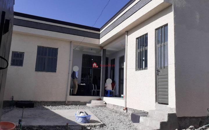 143.Koye feche/sheger 200 m² L – shape House